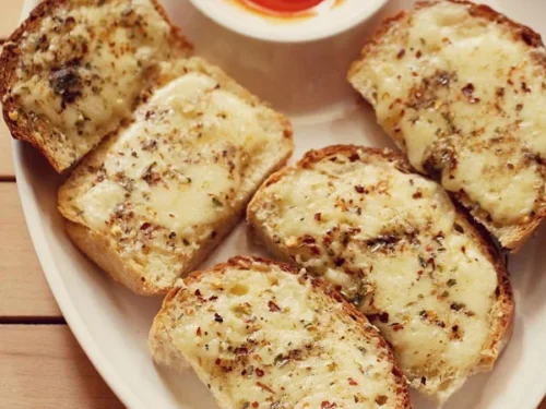 amul cheese garlic bread